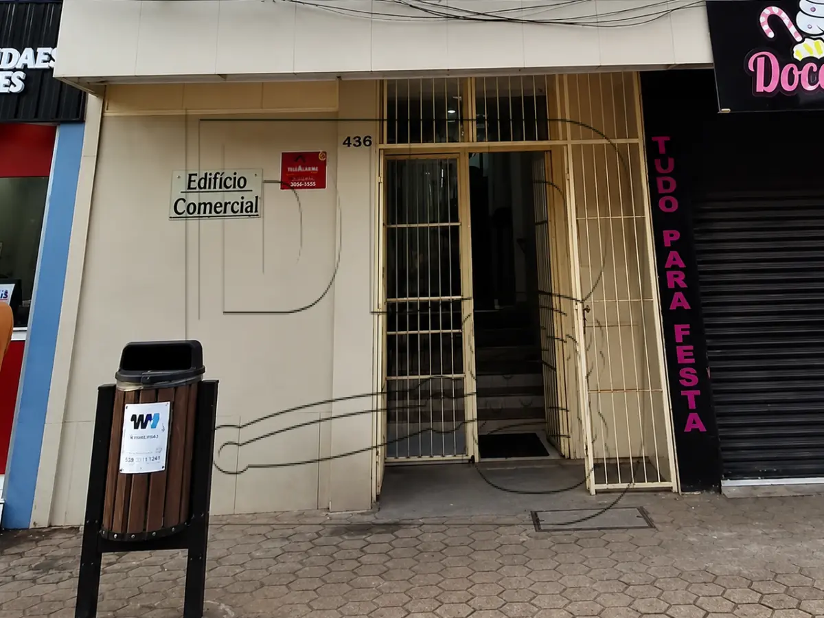 LOTE 001 - Sala Comercia na Gal Bacelar, Rio Grande.
