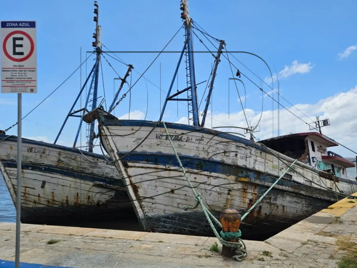 LOTE 001 - Embarcações