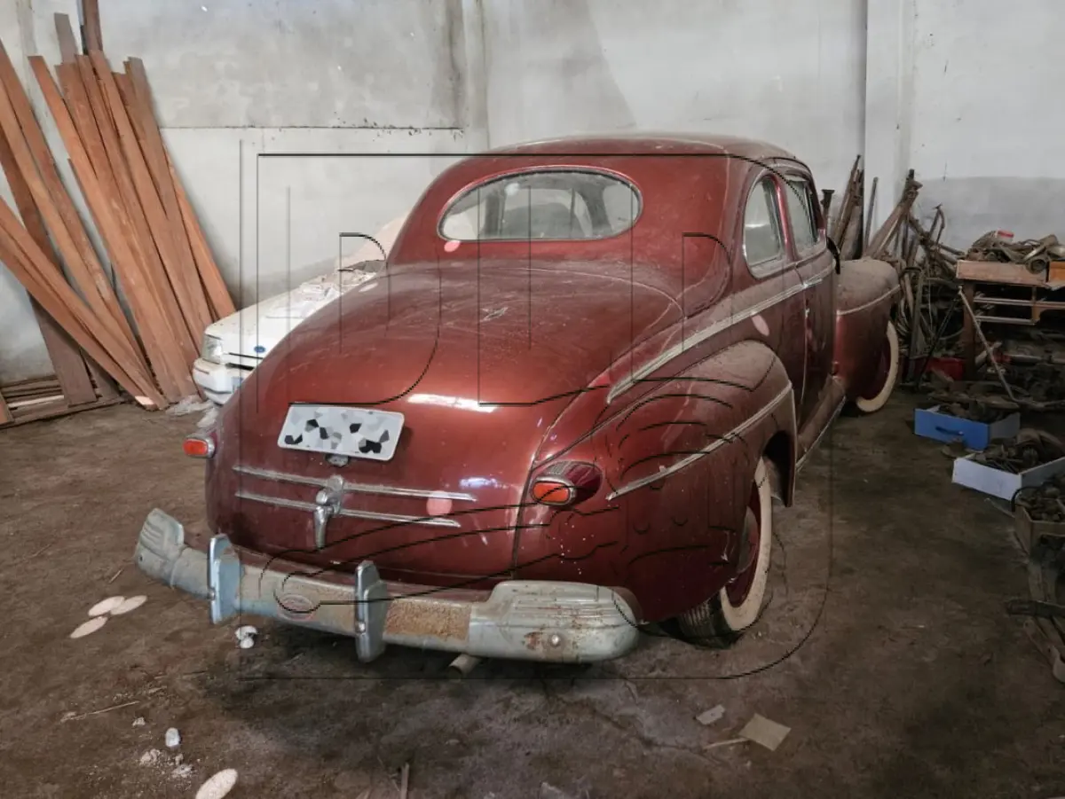 LOTE 001 - IMP/FORD Coupê