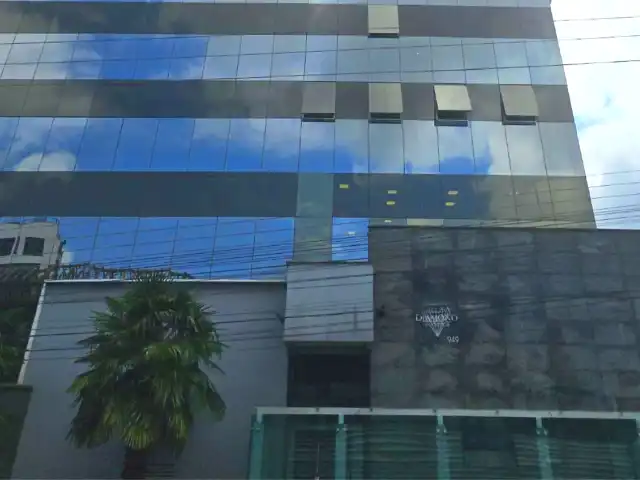 Venda Direta de um Apto e dois Boxes em Caxias do Sul