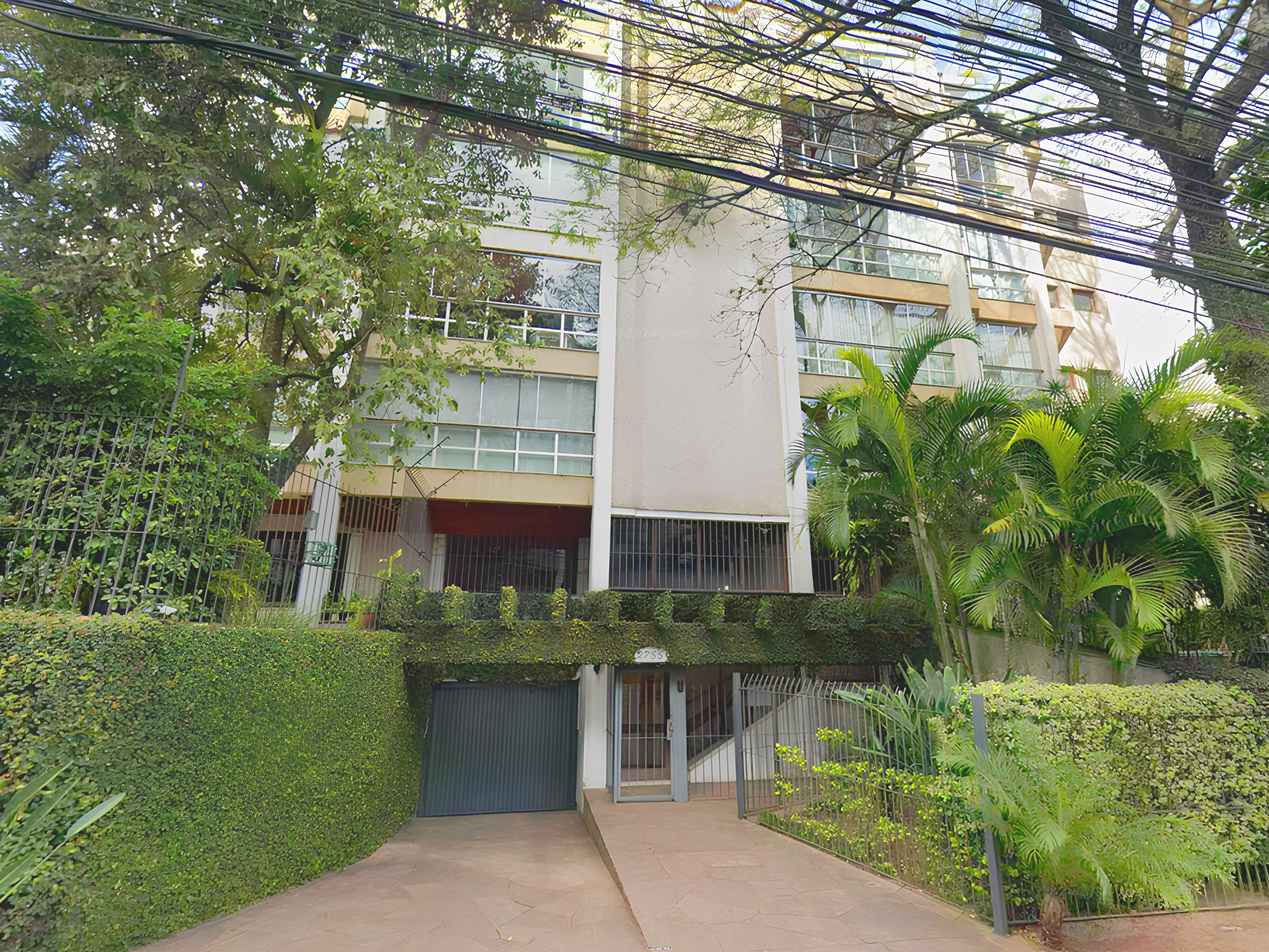 Venda Direta de Um Apto e Três Garagens em Porto Alegre